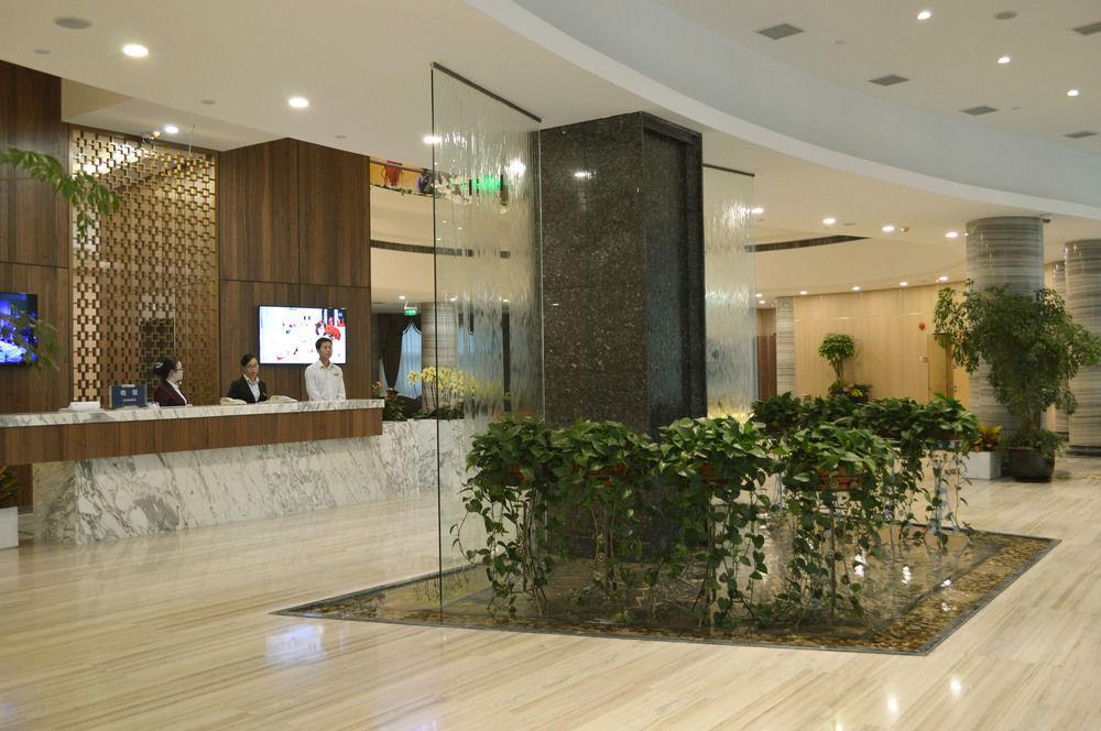 Noble Center Hotel Şanghay Dış mekan fotoğraf