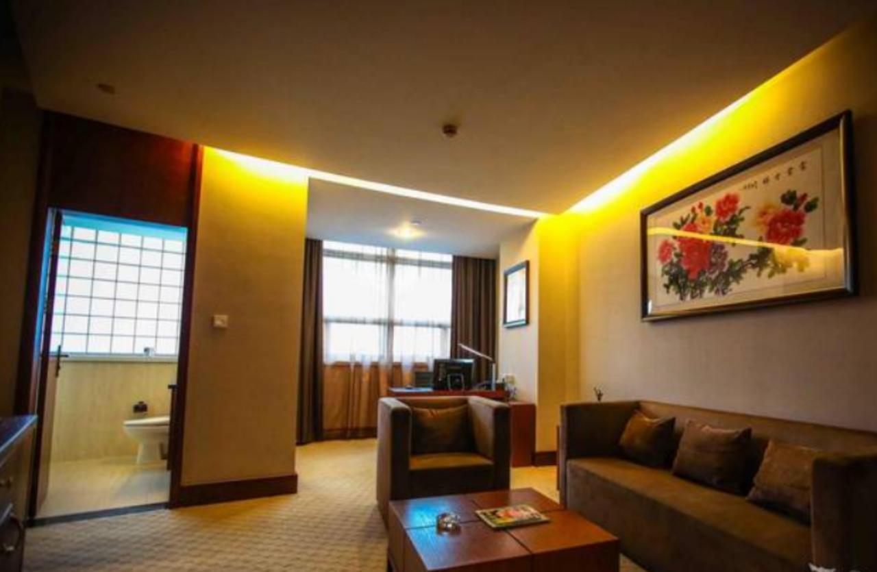 Noble Center Hotel Şanghay Dış mekan fotoğraf