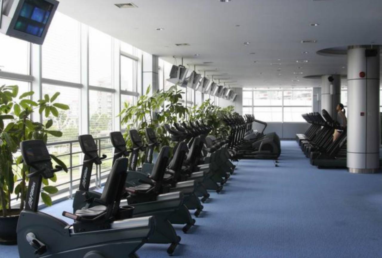 Noble Center Hotel Şanghay Dış mekan fotoğraf