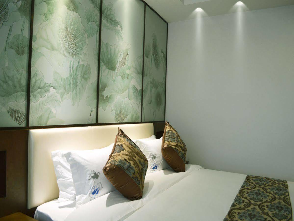 Noble Center Hotel Şanghay Dış mekan fotoğraf