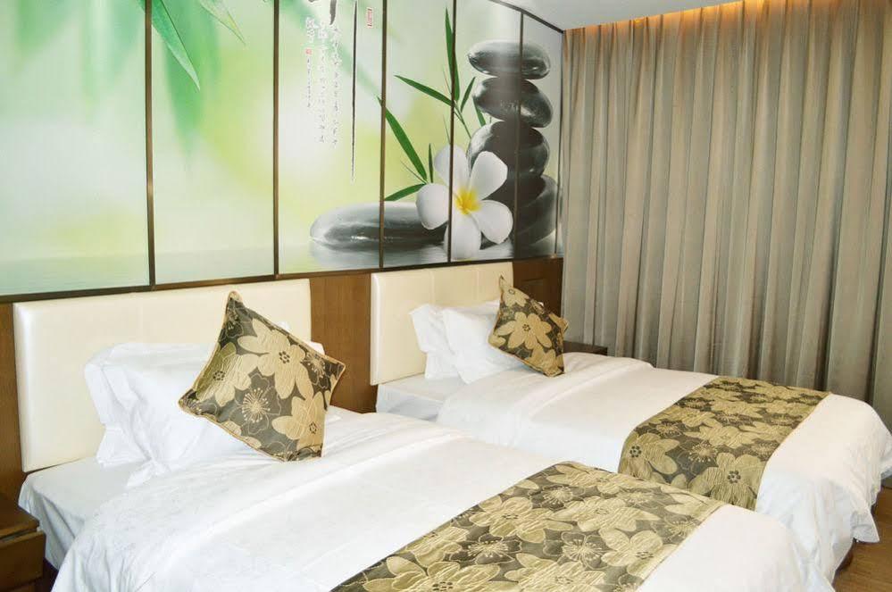 Noble Center Hotel Şanghay Dış mekan fotoğraf