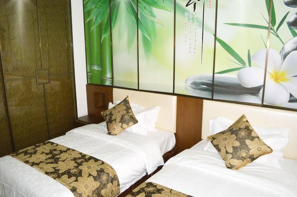 Noble Center Hotel Şanghay Dış mekan fotoğraf